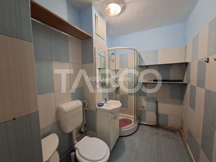 Apartament decomandat 50 mpu etaj 1 balcon pivnita Strand - 13