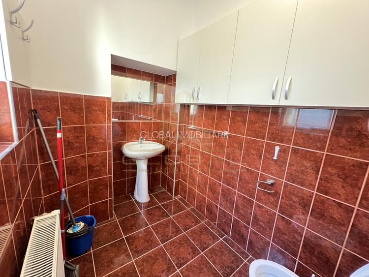 2 camere, Finisat, Curte str.Iuliu Maniu, Centru - 10