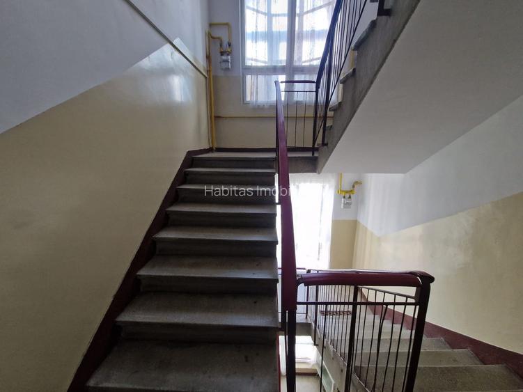 Apartament 3 camere decomandate de inchiriat, zona str N Titulescu - 21