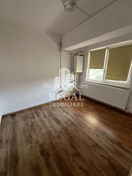 PRET NOU - Spațiu comercial de vânzare – Zona Micro 5 - 3