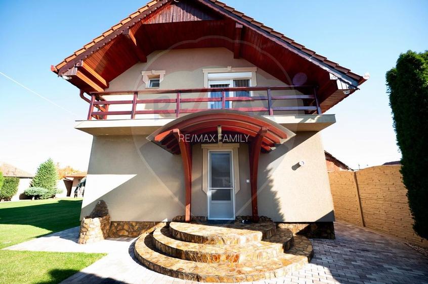 Casă impresionanta cu teren 2700mp garaj 2 masini si terasa-Madaras - 6