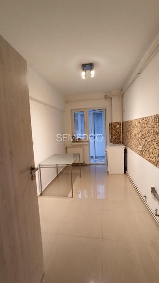 Calea Victoriei - Moxa ( Sfintii Voievozi ) - 5