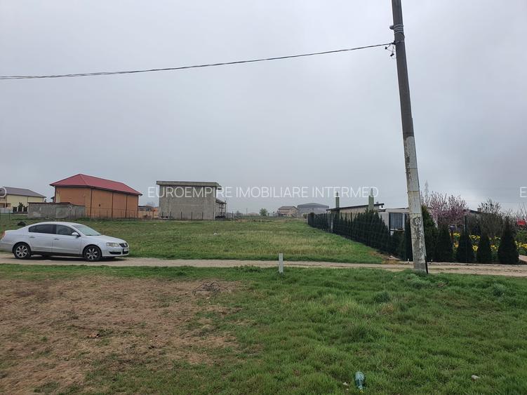 Teren intravilan de vanzare zona KM 5 - 3