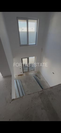 Penthouse de tip duplex! Aproape de metrou! Bloc GATA! - 9