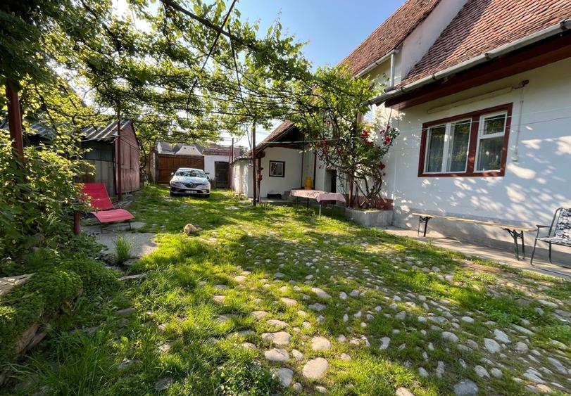 🏡 Casă săsească autentică în Viscri (UNESCO) | 2.500+ mp | Potențial pensiune |