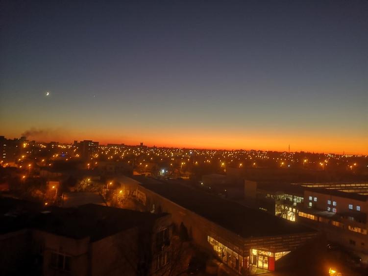 Apartament, 3 camere, decomandat, inel2