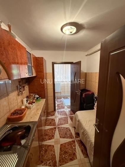 2 camere decomandat- Canta - 48 mp - liber- 87000 euro - 3