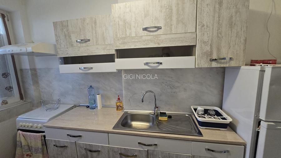 STEFAN CEL MARE, stradal, 2 camere, 6/10, mobilate+utilate, 420 euro - 9