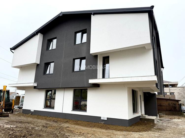 CASE TIP DUPLEX, 6 CAMERE, TOATE UTILITATILE, CENTRALA, COMISION 0% - 2