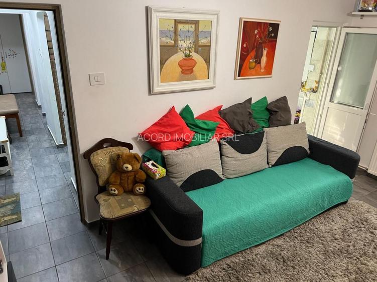 Apartament 3 camere decomandat- zona Tomis 3 - 11