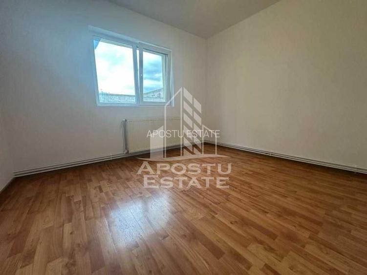Apartament cu 2 camere, semidecomandat, etajul 2, centrala proprie - 3