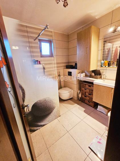 Vanzare vila 6 camere, mobilata si utilata, in Banesti - 31