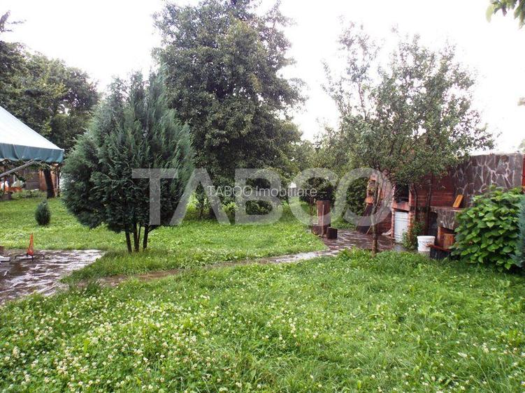 Pensiune la cheie 13 camere  15 locuri parcare si teren 3000 mp - 27