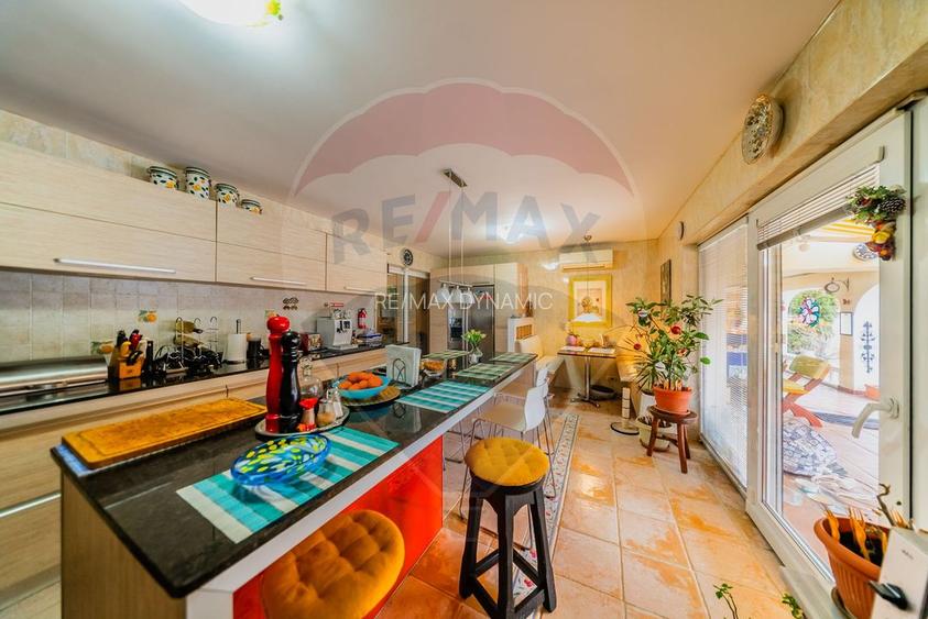 Vilă cu 4 camere de vânzare 921 mp zona Subcetate,Arad - 23