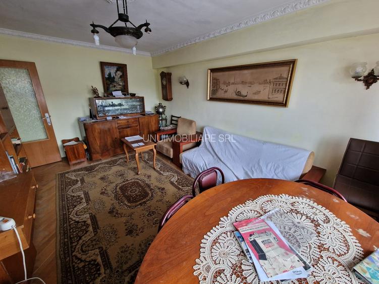 Apartament 3 camere Strada Cuza Voda - etaj 3 - 77 mp - 7