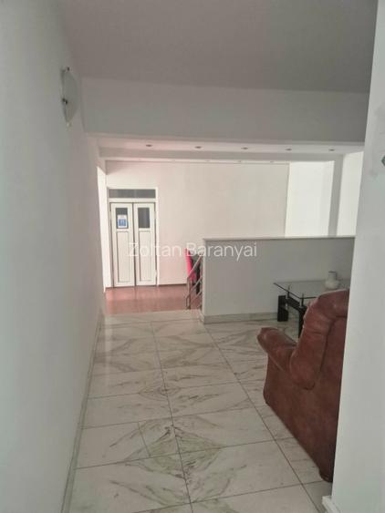 🏡 De Vânzare – Imobil Central, Ideal pentru Investiție! - 3