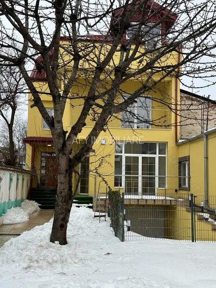 Vila de închiriat  ideală pentru activități educaționale sau office - 2