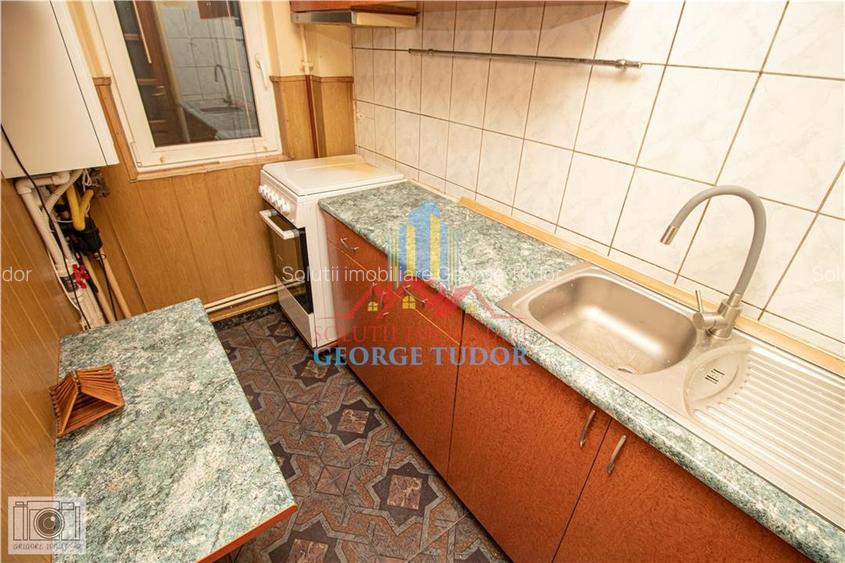 Ap. 3 camere,51 mp (cu centrala termica) Aleea Campul cu Flori 3, Bl M49, Sect.6 - 22