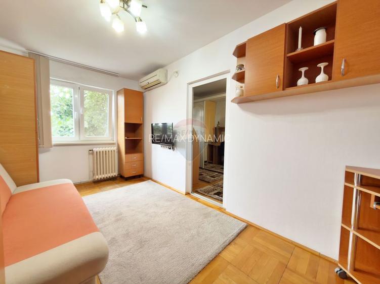 Apartament cu 3 camere de închiriat în zona Intim - 2