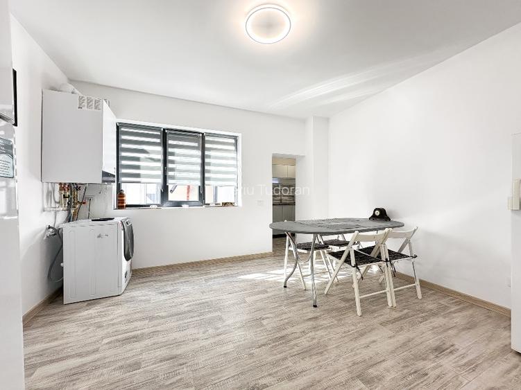 Vilă 6 camere complet renovata, disponibilă imediat, pret 269000 euro  URGENT - 5