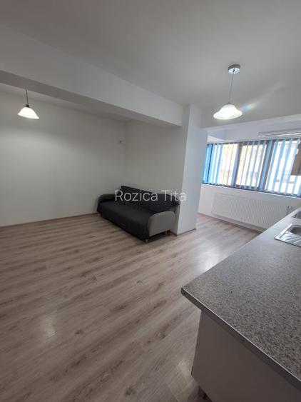 Închiriez apartament cu 2 camere  - 6
