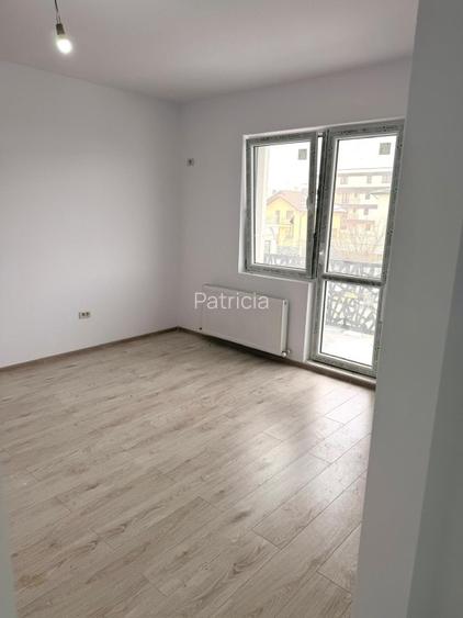 Studio 40 mp total, decomandat, bucătărie separată + loc de parcare inclus  - 7