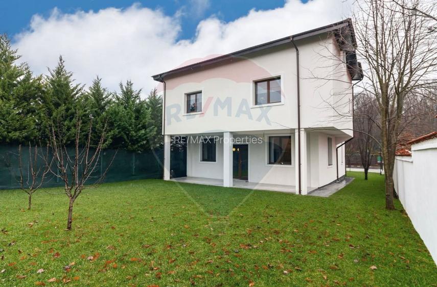 Casă / Vilă de vanzare in Snagov, langa padure, lac la 800 m, centru - 32