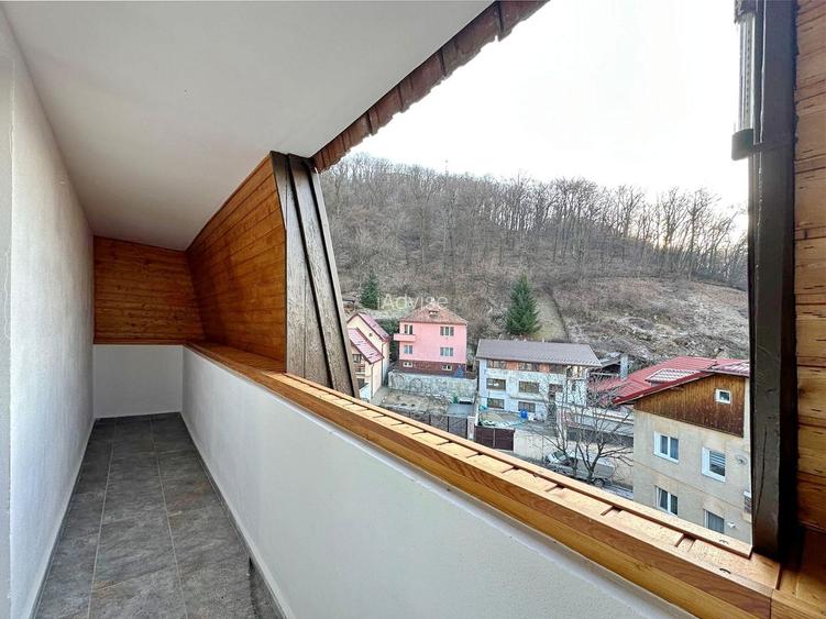 Apartament 3 camere Vanzare, Zona Linistita - 4