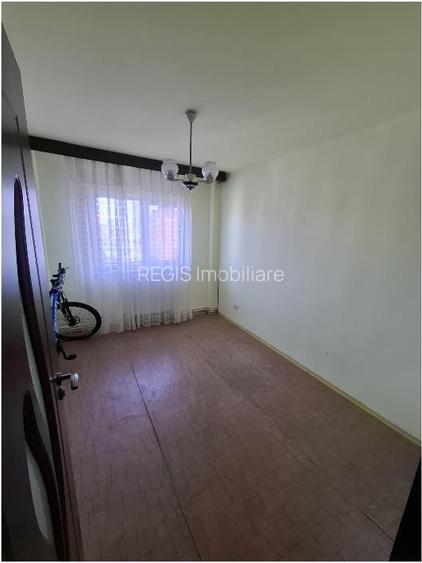 Apartament 3 camere cu parcare si boxa zona Spitalul Judetean - 6