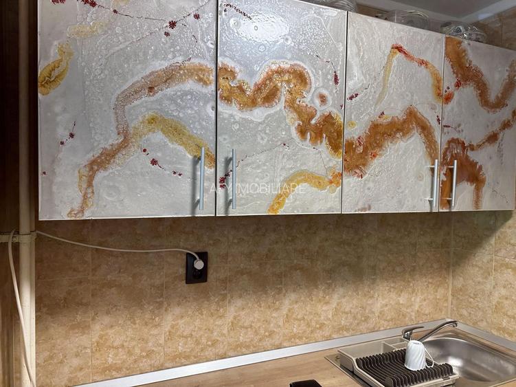 Inchiriere apartament mobilat și utilat 3 camere zona Titan Negociabil - 16