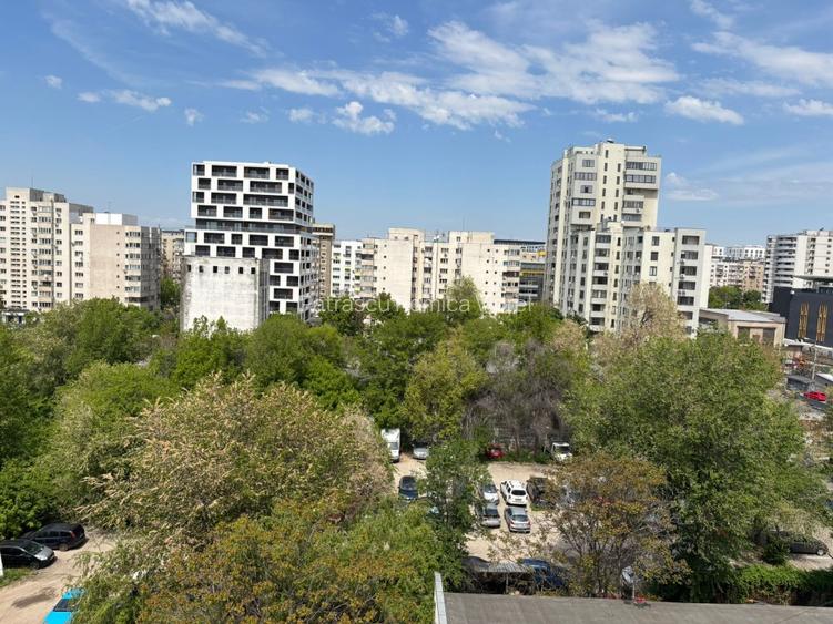 Apartament 4 camere strada Dorneasca, numar 13, sector 5 - 11