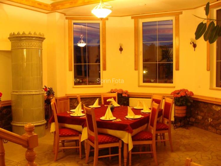 Super proprietate, :  hotel de 4 stele , 19 camere la cheie, teren 6200 mp  - 15