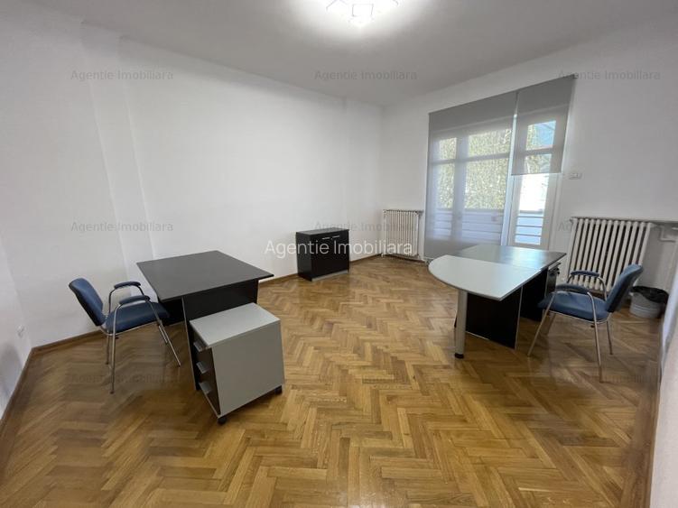 Birou Firma - Vila S+P+E - Str. Toamnei / Bd. Dacia - 12