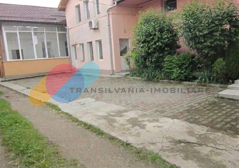 Apartament la casă cu curte și loc de parcare – zonă ultracentrală