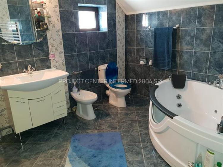 De inchiriat vila Gavana Platou - complet mobilata si utilata - 6