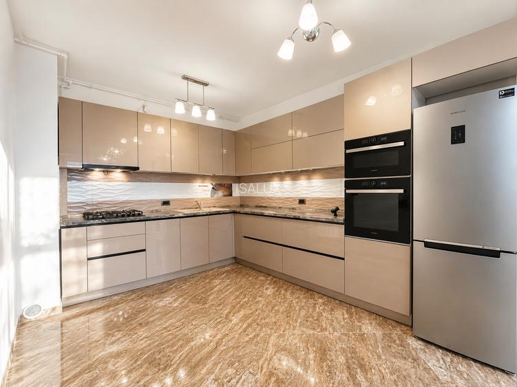 Proprietar 3 camere bucătărie mobilata utilată 82 mp include 1 parcare subterană - 4