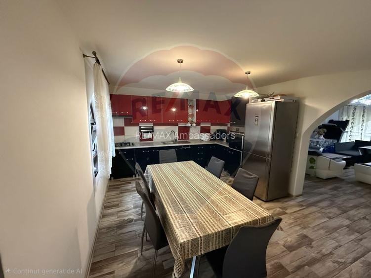 Casă / Vilă cu 5 camere de vânzare - 8