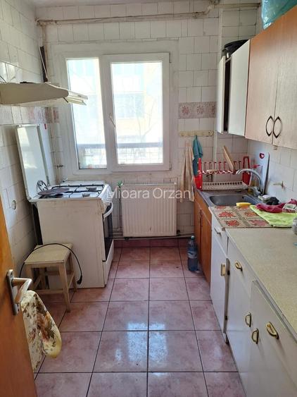 Titan - Policlinica, apartament 3 camere, etaj 2/4, centrala proprie - 6