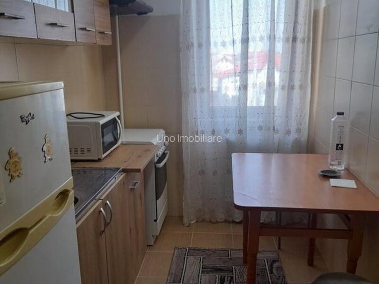 APARATORII  PATRIEI  ,BLOC  NOU , 2 CAMERE  INCHIRIERE - 3