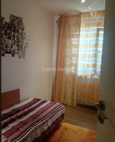 Oportunitate! Apartament cu 4 camere - etaj intermediar - zona Dacia  - 12