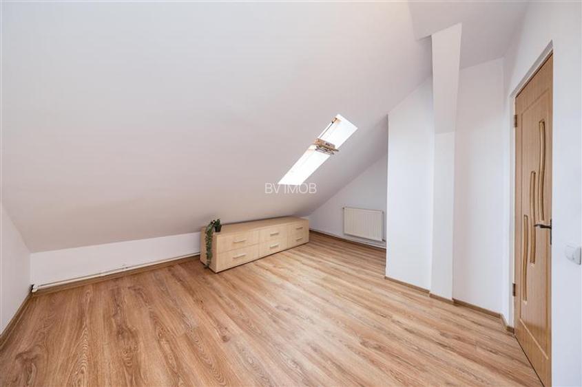 Vanzare apartament 2 camere, central , cu scara interioara Comision 0% - 8