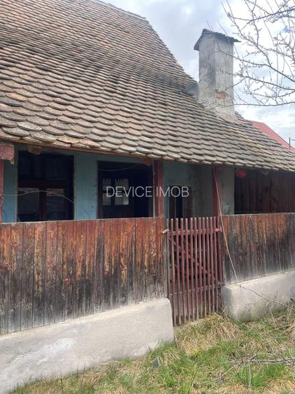 Casa veche cu sura zona linistita - 10