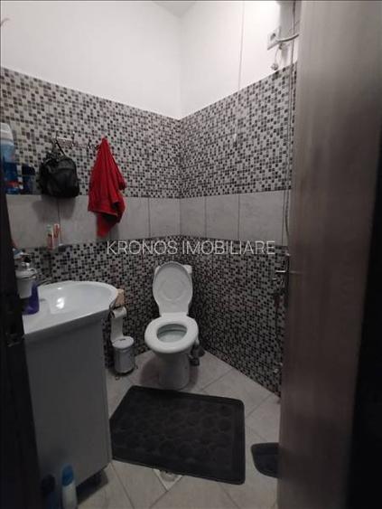 PIATA OVIDIU  2 CAMERE  VEDERE LA MARE LIBER  72 MP. PRET 155.000 EUR - 10