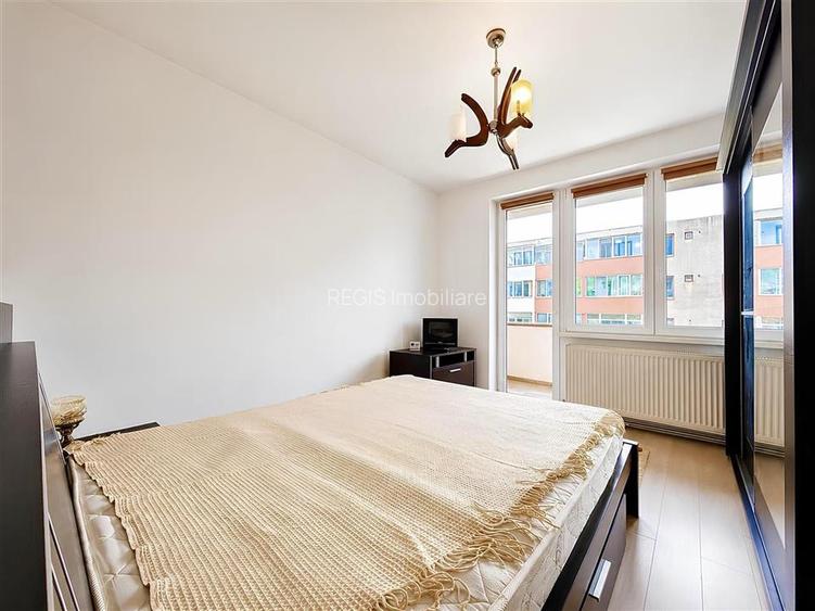 Apartament spatios cu 2 camere si 2 balcoane zona Tractorul - 3