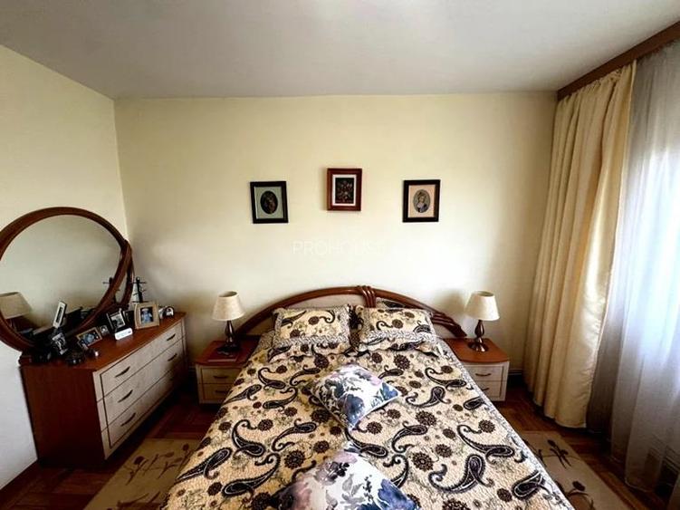 Cornisa - apartament 2 camere decomandate - bucatarie mare - hol mare patret - 4