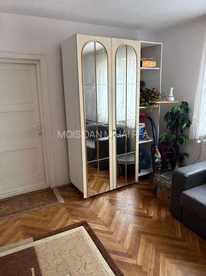 VAND CASA ZONA MOARA DE SCOARTA - 2