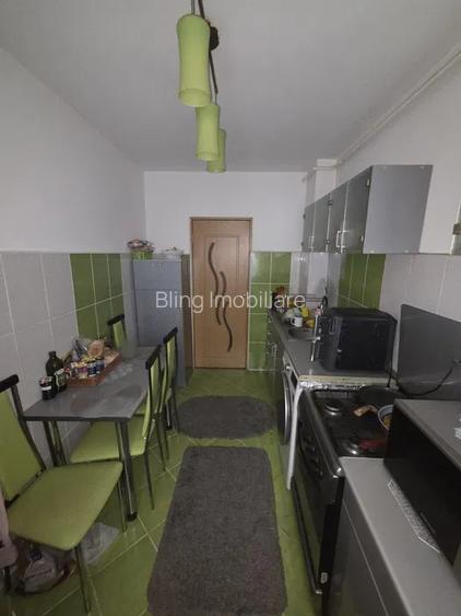 Apartament cu 2 camere, decomandat, parcare, zona Eroilor - 8