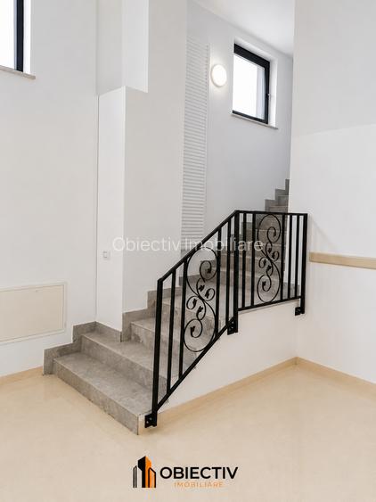 Spațiu Comercial/Producție de Vânzare_Amplasare Excelentă la Strada Principala - 14
