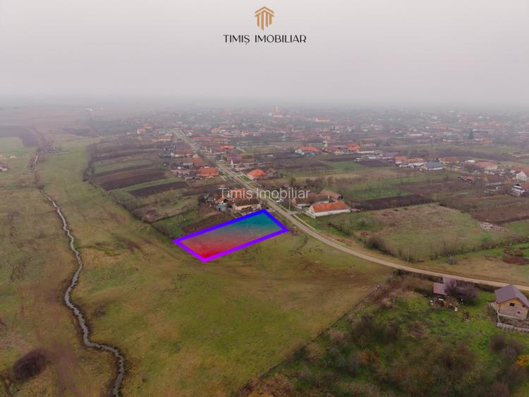 Teren Ianova 1200 mp, vatra satului | asfalt, utilitati | Comision 0% - 9