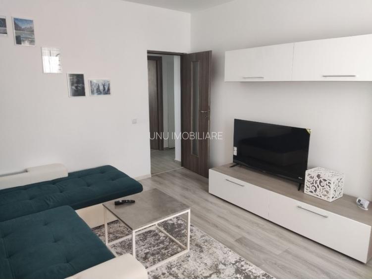 Apartament 2 camere decomandat - loc de parcare - etaj 1 - 4